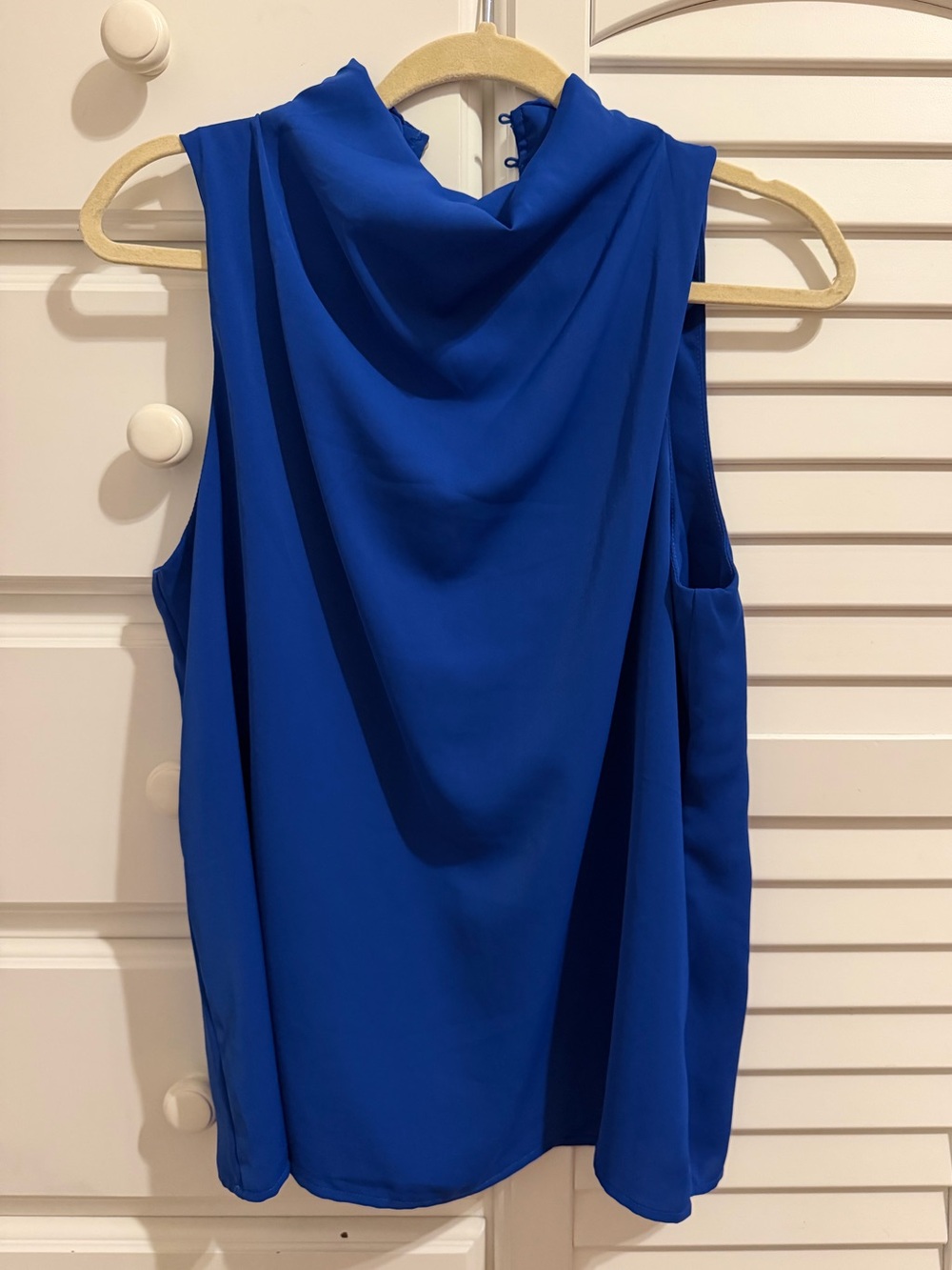 entro Sleeveless Mock Neck Top in Royal Blue